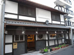 西川油店 資料館